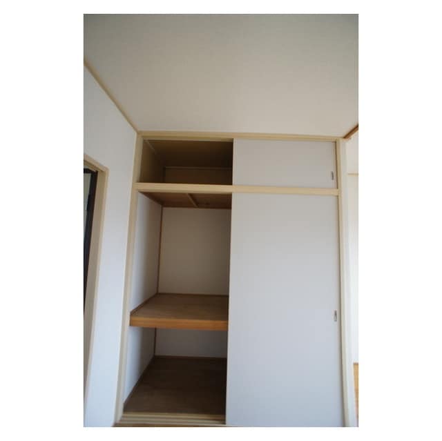 大物から小物までしっかり収納 サンライフハイツＢ棟