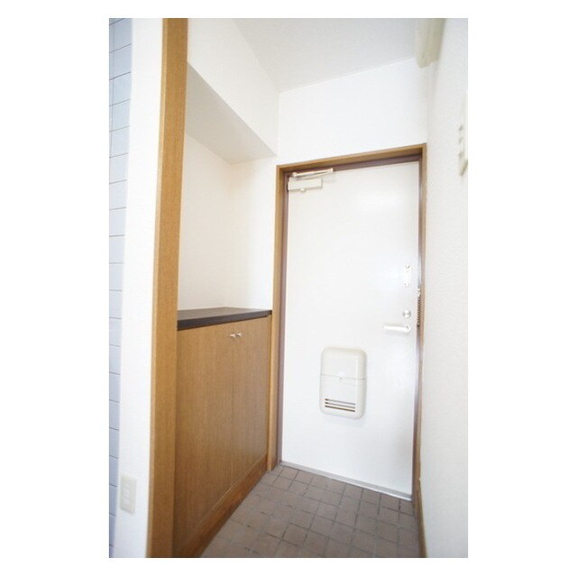 シューズボックス完備の玄関 アビックＭ２