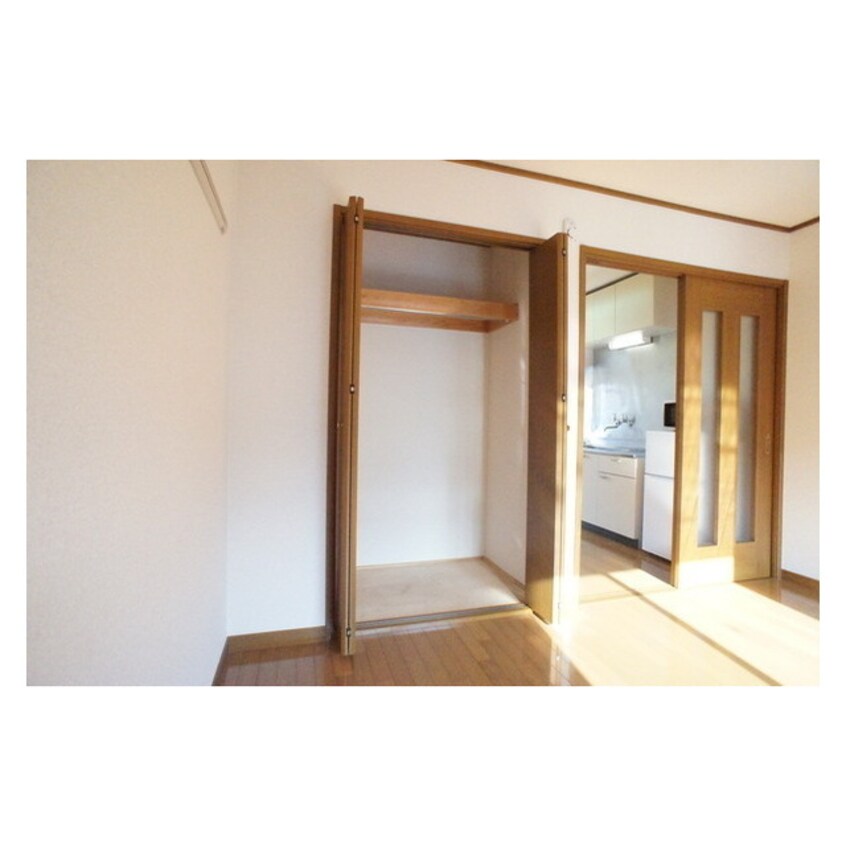 シンプルで使いやすいクローゼッ ノーブルサイト