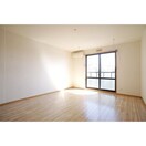 明るい日差しの室内 サニーハウス高橋