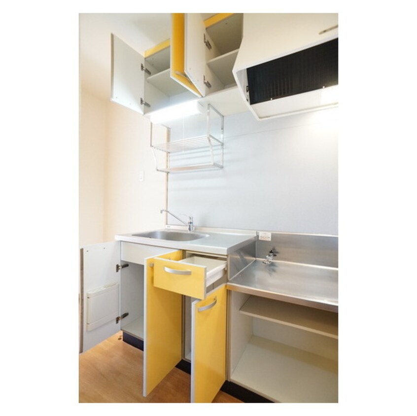 食器や調理器具を効率良く収納で サニーハウス高橋