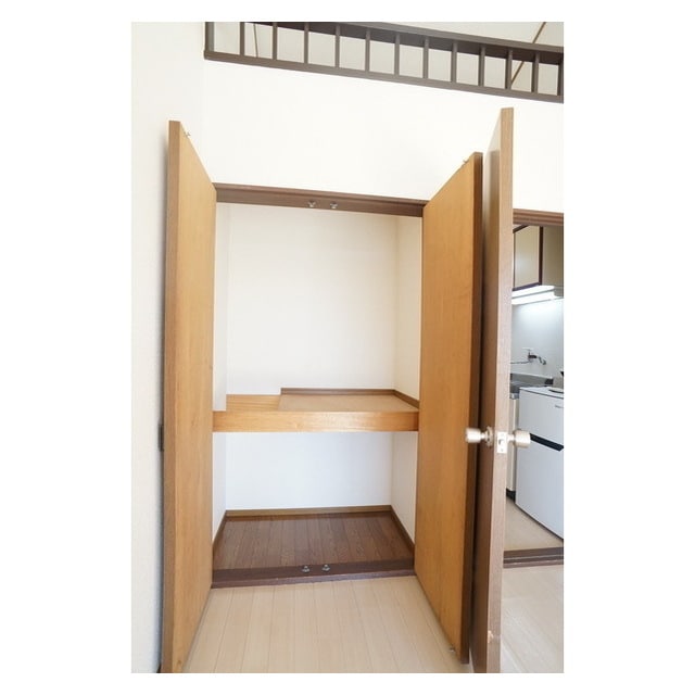 シンプルで使いやすいクローゼッ ツインヒルズ２２