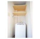 ムダなく確保された洗濯機スペー プラトン－２１