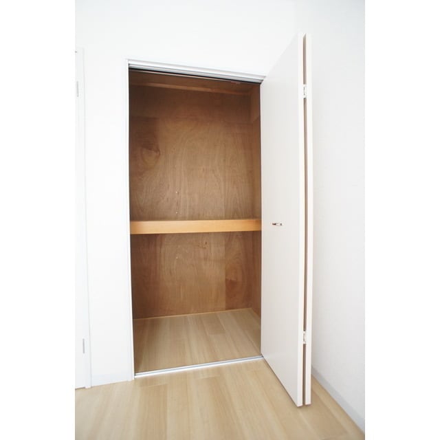 シンプルで使いやすい収納スペー ベルフォーレ