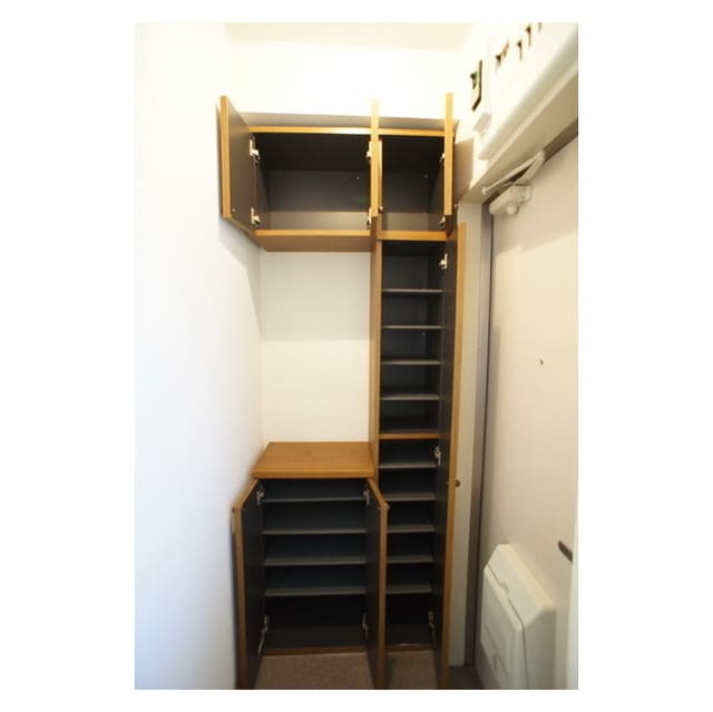 玄関がキレイに片付きます ジュネス文京