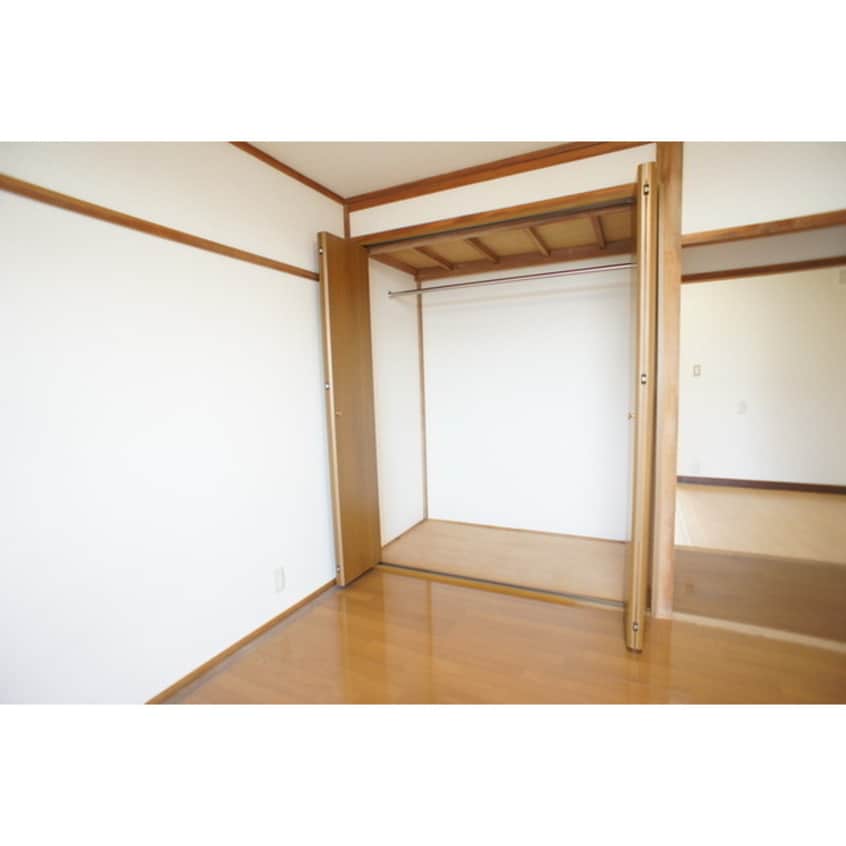 シンプルで使いやすいクローゼッ コーポ金沢Ａ棟