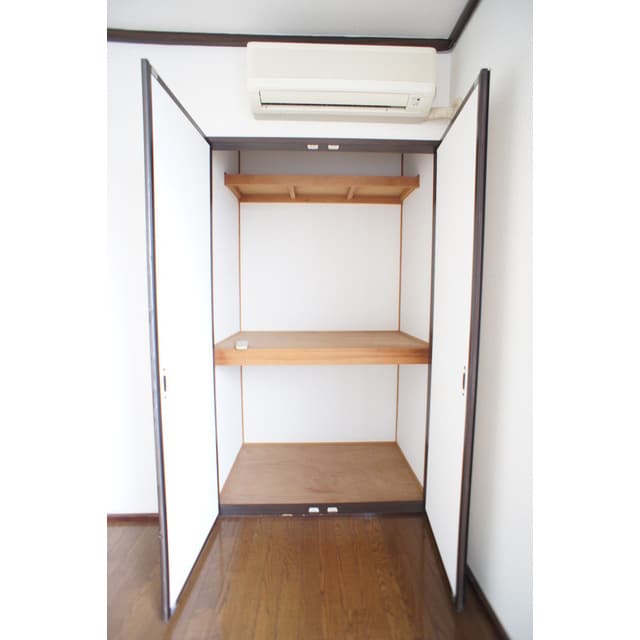 機能的に仕切られた収納 錦ハイツＡ棟