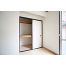 シンプルで使いやすいクローゼッ 錦ハイツＢ棟
