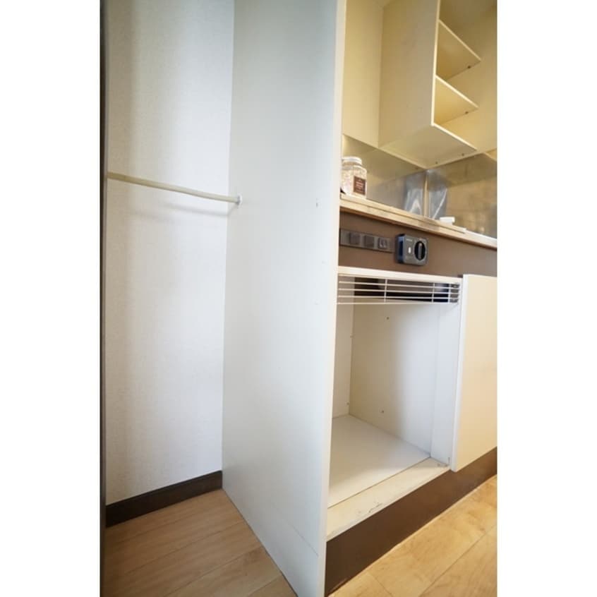 ちょっとしてスペースは靴の収納 シャトレつかさＢ棟