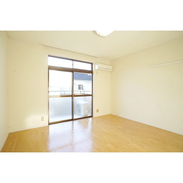 明るい日差しの空間 あけぼのコーポＡ棟