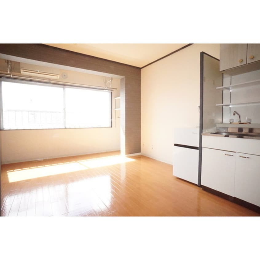 明るい日差しの空間 GLORY