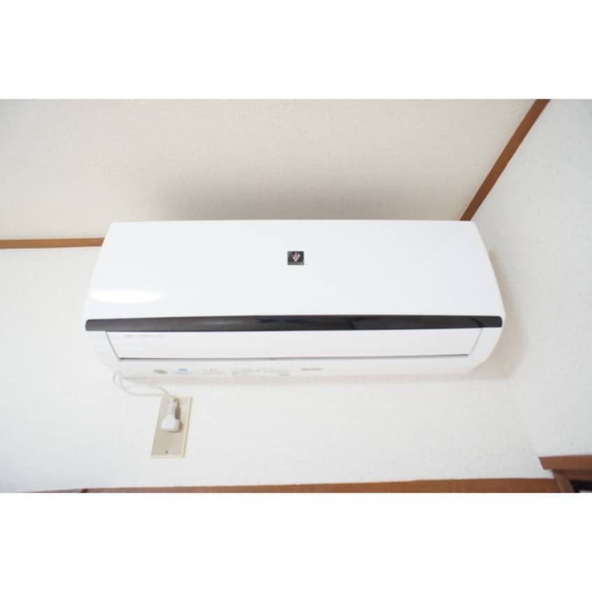 エアコン完備で年中快適 スズキハイツＢ棟