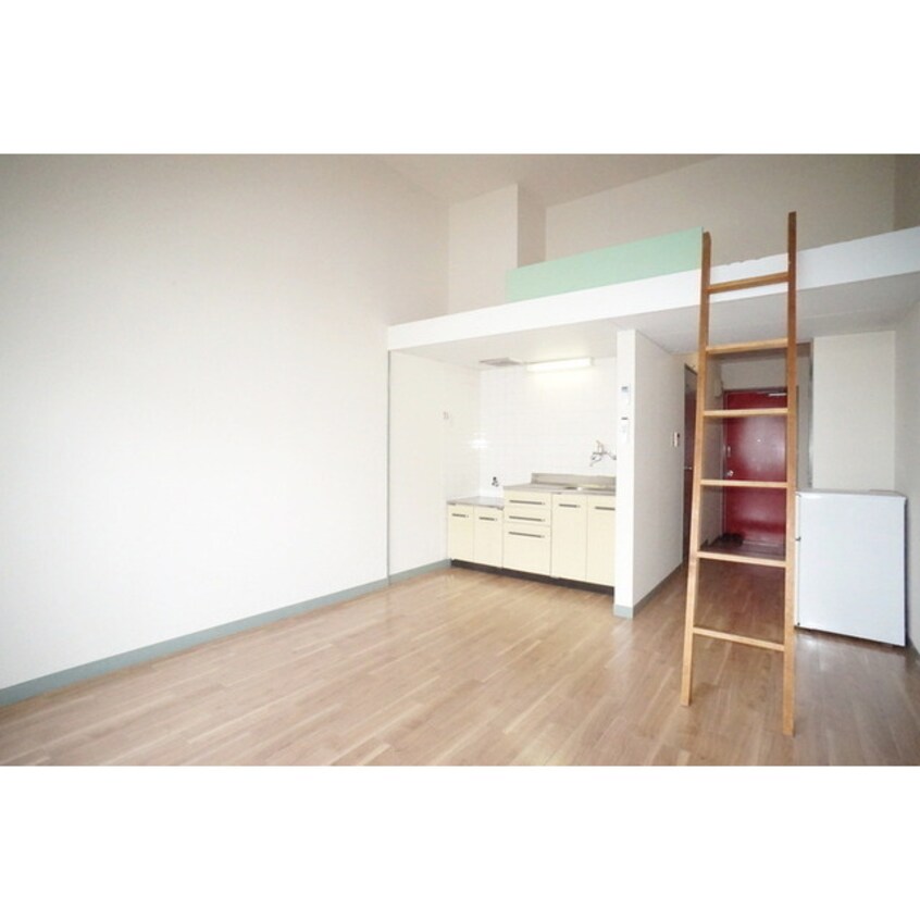 明るい室内 ＮＡＹＵＫＩアパートメント