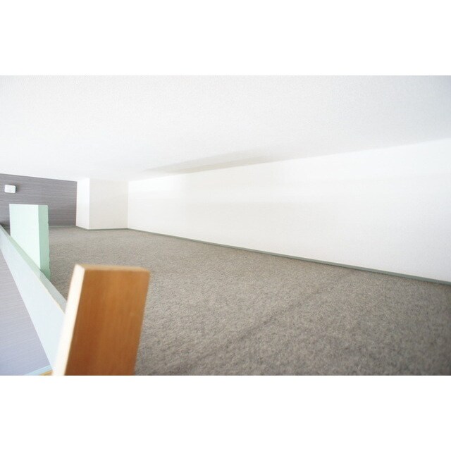 天井が高く感じられるロフト ＮＡＹＵＫＩアパートメント