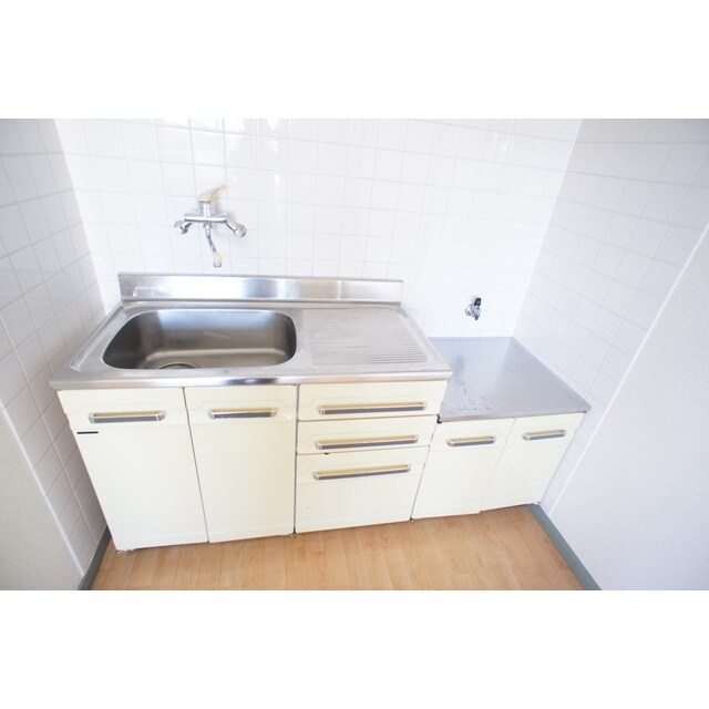 調理器具もしっかり収納出来ます ＮＡＹＵＫＩアパートメント