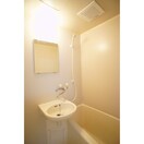 鏡付きのバスルーム パークハイツ秀Ｂ棟