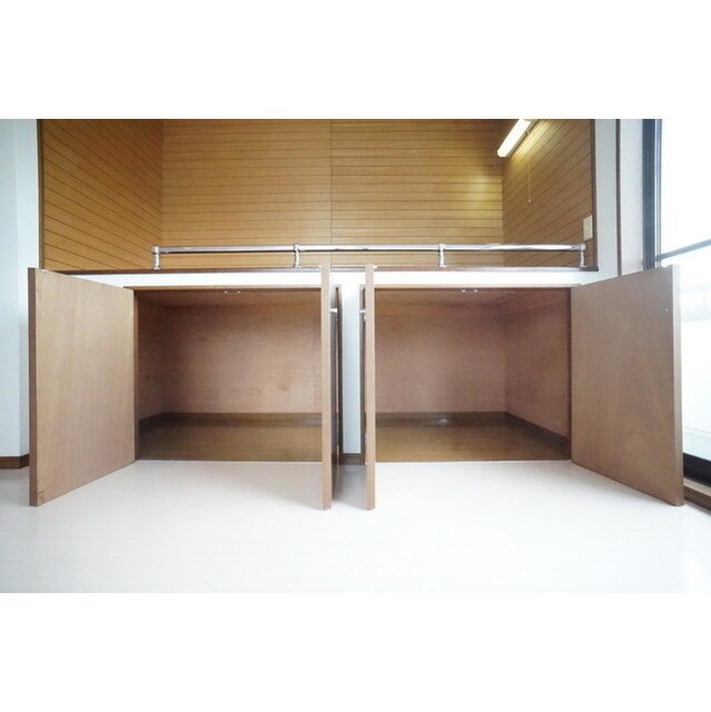 シンプルで使いやすい収納スペー さくらコーポ９３