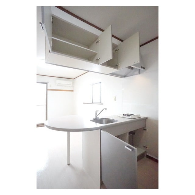 充実したキッチンセットですね さくらコーポ９３