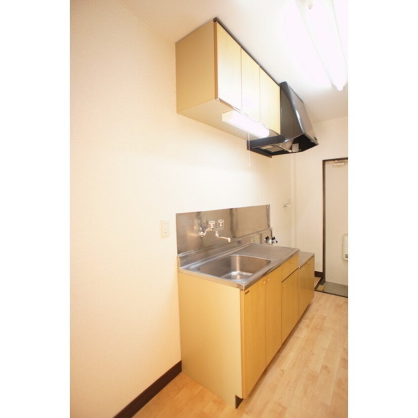 充実のキッチンスセット 大内ハイツ１