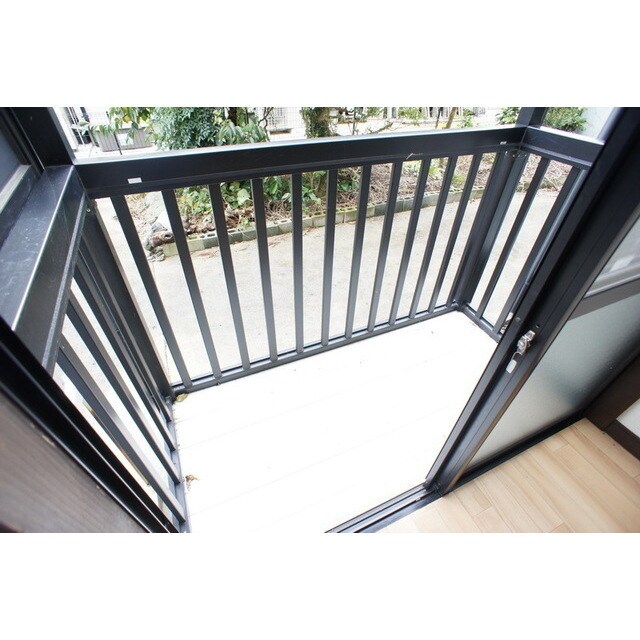 お洗濯やお布団干しに重宝します 大内ハイツ１