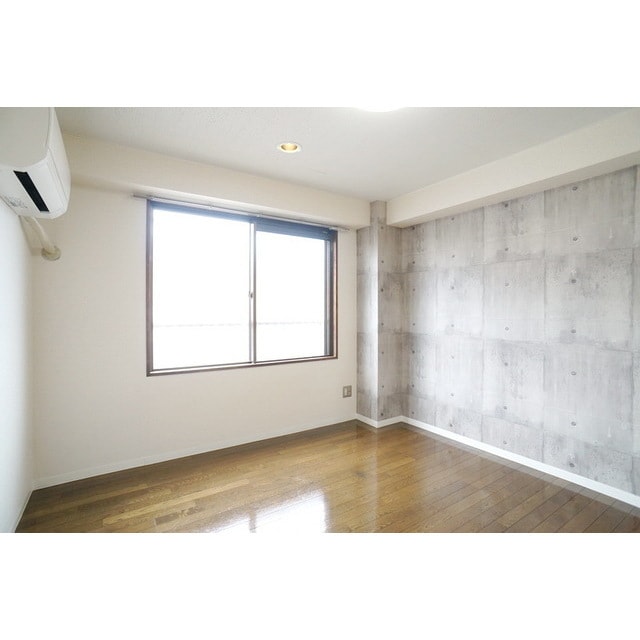 明るい日差しの室内 プレアージュⅡ