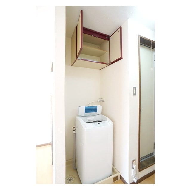 洗濯機上部にも収納棚がございま プレアージュⅡ