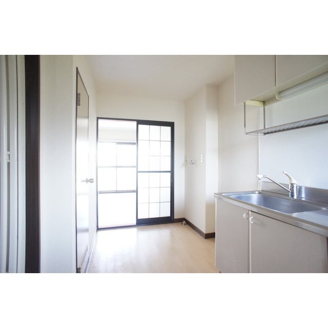 玄関スペースからの眺めになりま ニキハウス