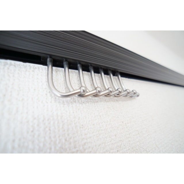 好評のハンガーレール ニキハウス