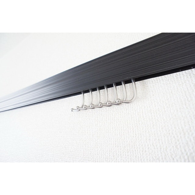 好評のハンガーレール ニキハウス