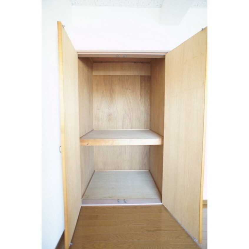 大物から小物までしっかり収納で アビックＭ１