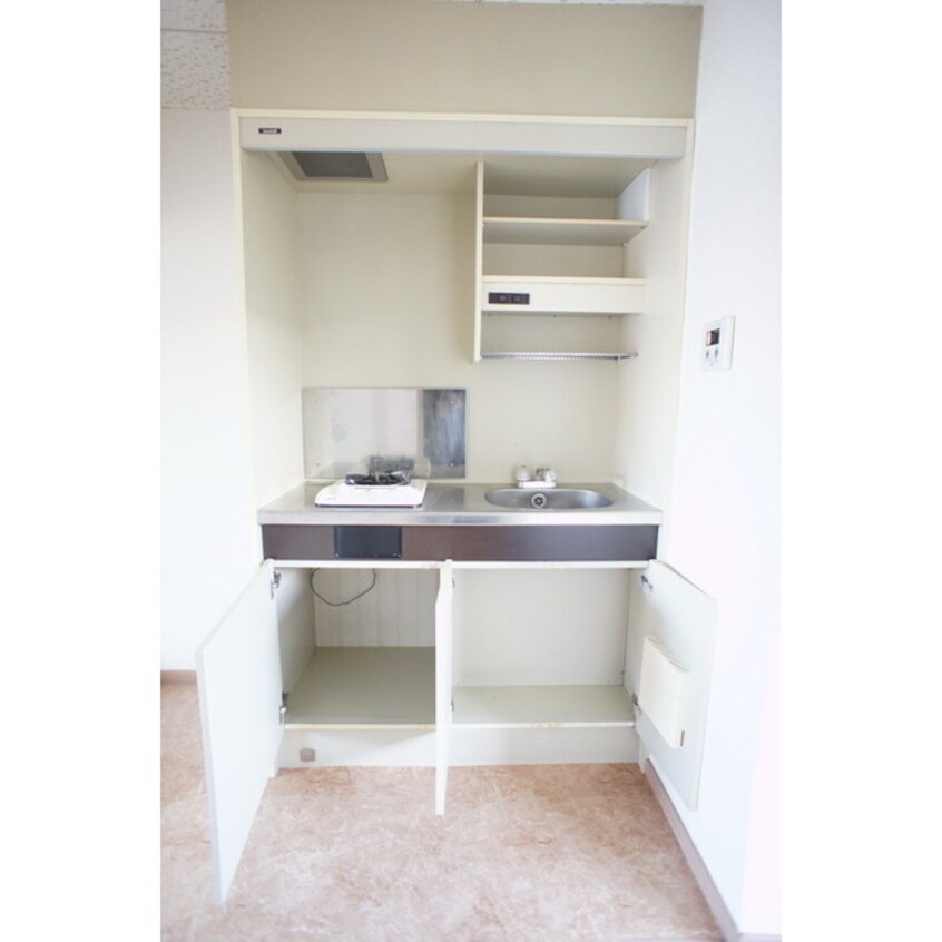 食器や調理器具を効率良く収納出 アビックＭ１