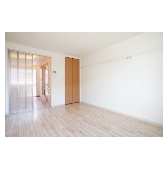 南から明るい光が射し込む陽だま ＦＬＡＴ　Ｋ＆Ｋ