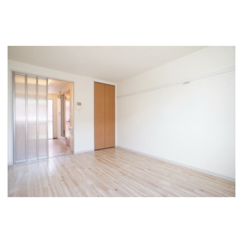 南から明るい光が射し込む陽だま ＦＬＡＴ　Ｋ＆Ｋ