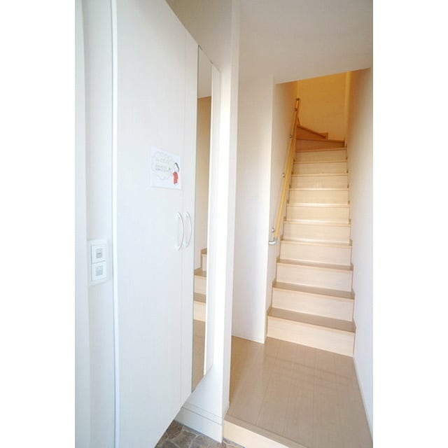 大きめのシューズボックスを配置 リッツハウスＥ－ＡＫＡＴＳＵＫＡ