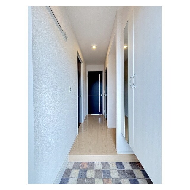 玄関からは直接居室が見えません リッツハウスＥ－ＡＫＡＴＳＵＫＡ