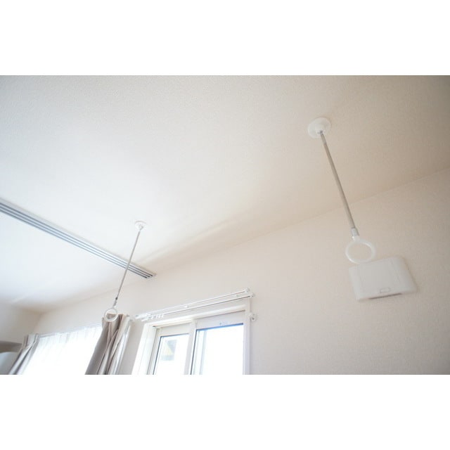 室内物干しで雨の日も安心です リッツハウスＥ－ＡＫＡＴＳＵＫＡ