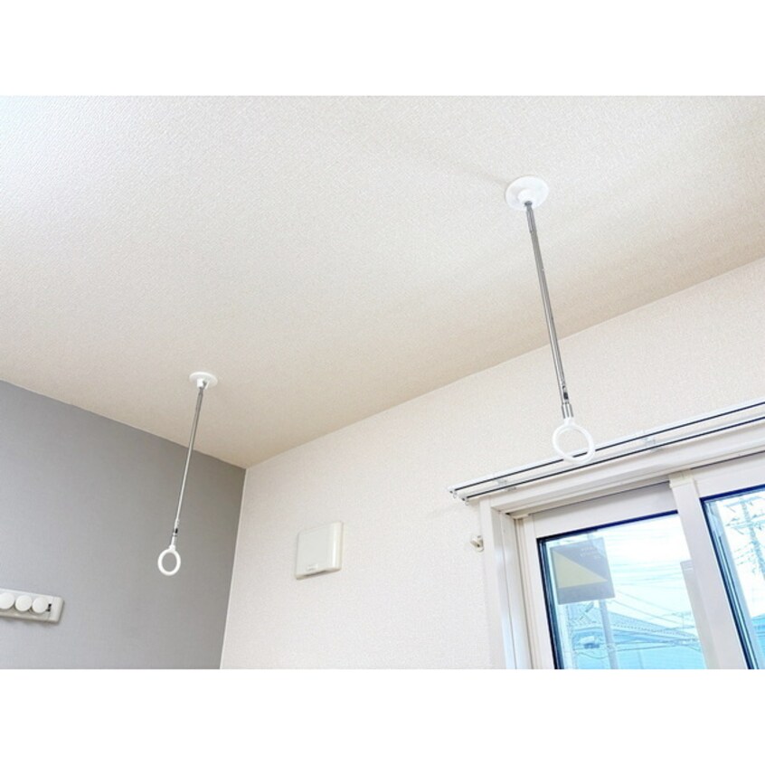 便利な室内物干し リッツハウスＥ－ＡＫＡＴＳＵＫＡ