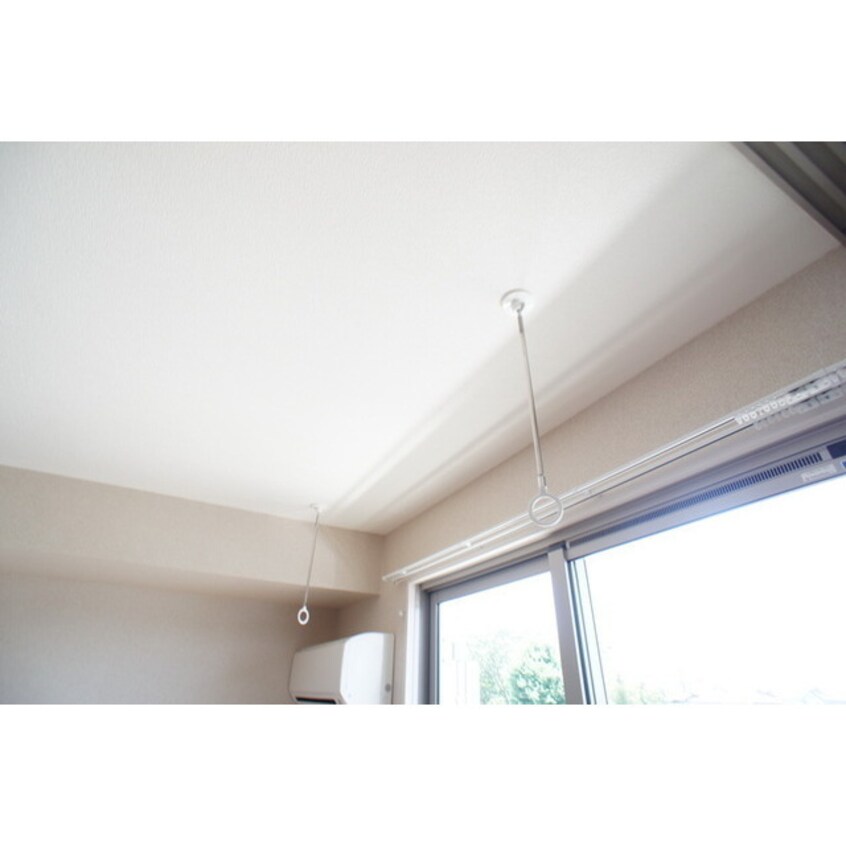 雨の日でも洗濯物を干せますね レジュウィール
