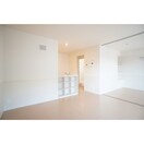 落ち着いた雰囲気の室内 カーサＲ・Ｔ　Ａ