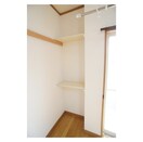 ちょっとした収納に 栄興ハイツＢ棟