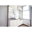 白基調のオシャレなキッチン 二木ハイツ