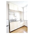 白を基調としたオシャレなキッチ 二木ハイツ