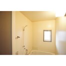 小窓で換気に便利ですね 二木ハイツ