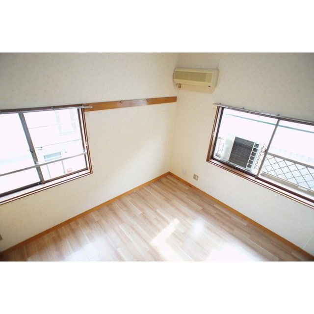 もちろんエアコン完備の室内 ハウズ下野