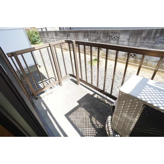 お洗濯やお布団干しに重宝します スズキハイツＡ棟