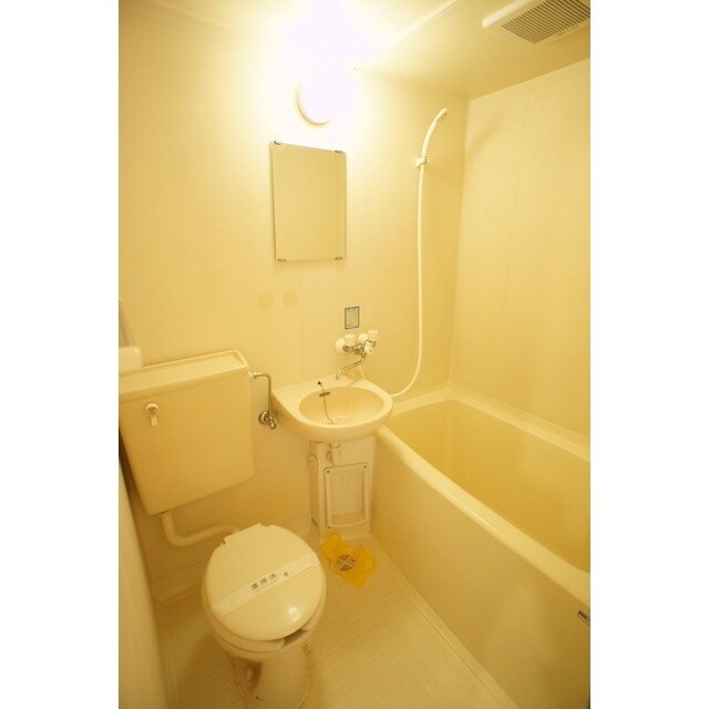 清潔感のあるバスルーム ツインズ２４