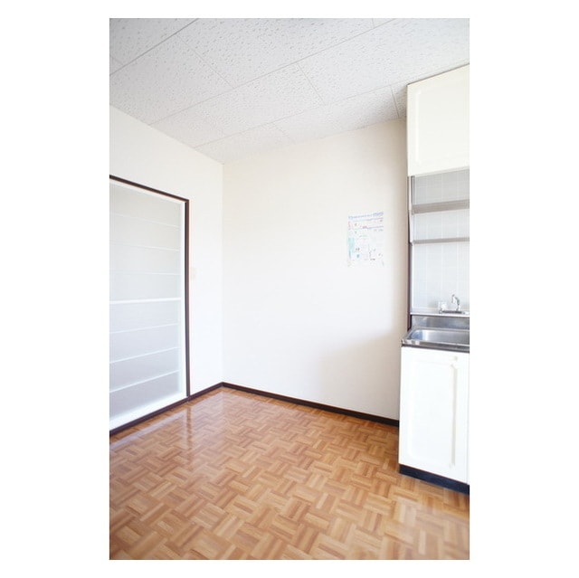 キッチンにも余裕の空間 梅原コーポ