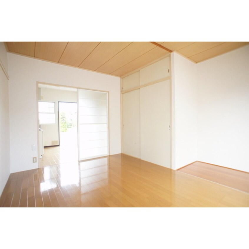 毎日を優しくすごせる室内 コーポワスギ