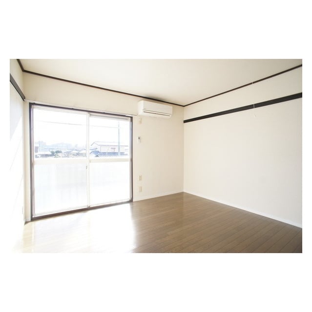 家具類を配置をイメージしやすい メゾンド鶴