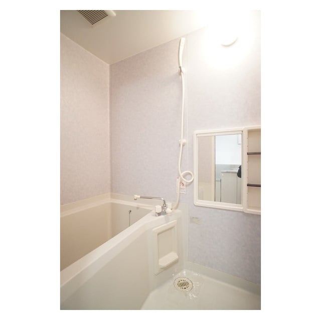 清潔感のあるバスルーム ルミエールＡ棟